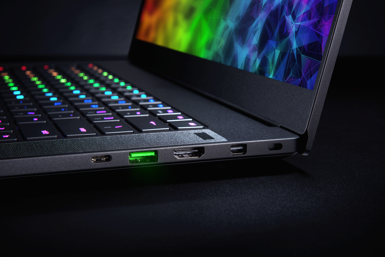 Dunyanin En Ince Oyuncu Bilgisayari Asus Rog Zephyrus S Gx701 Youtube